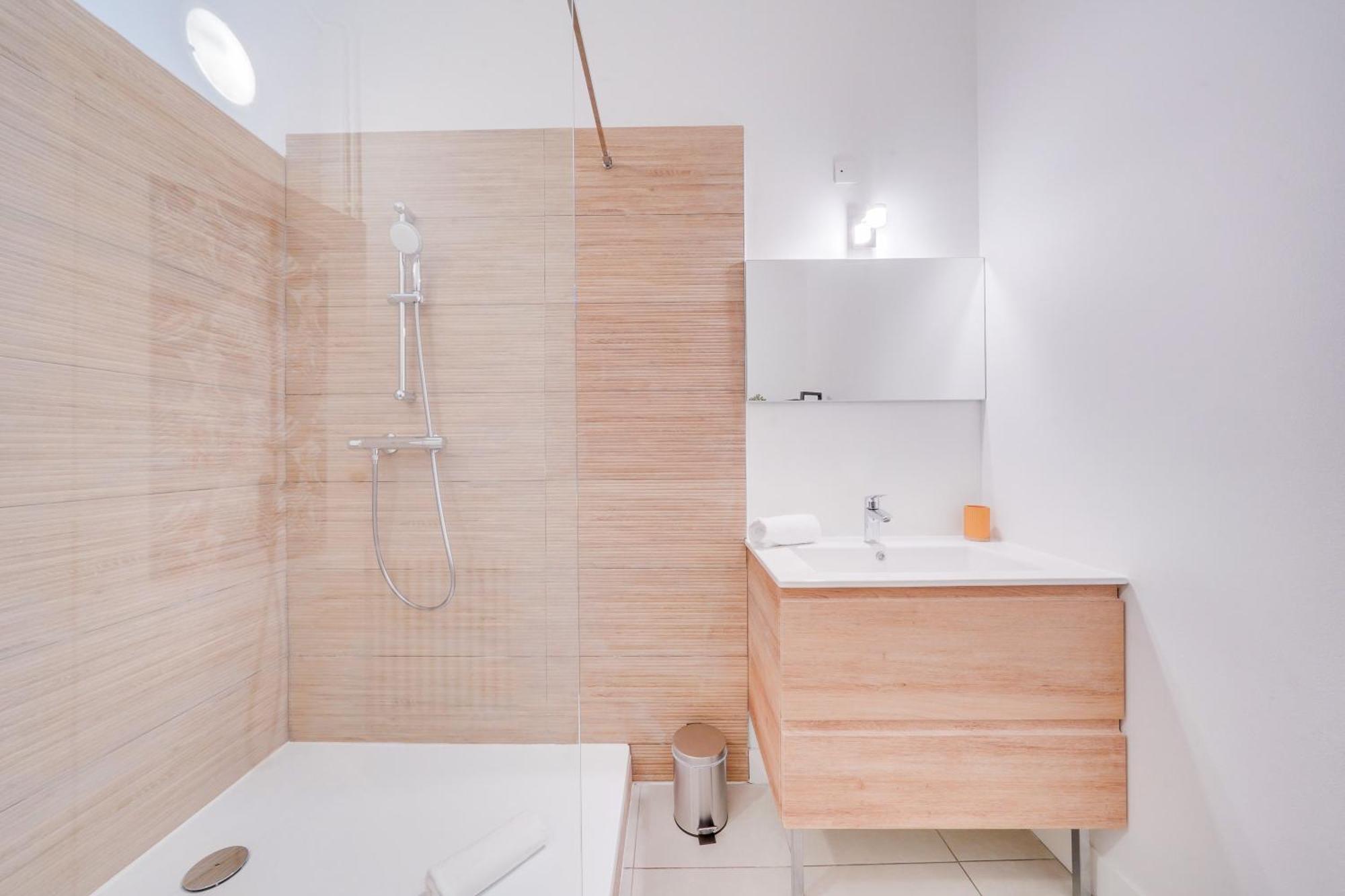 Le New Vintage - Appt En Plein Coeur De Bordeaux Apartment Bagian luar foto